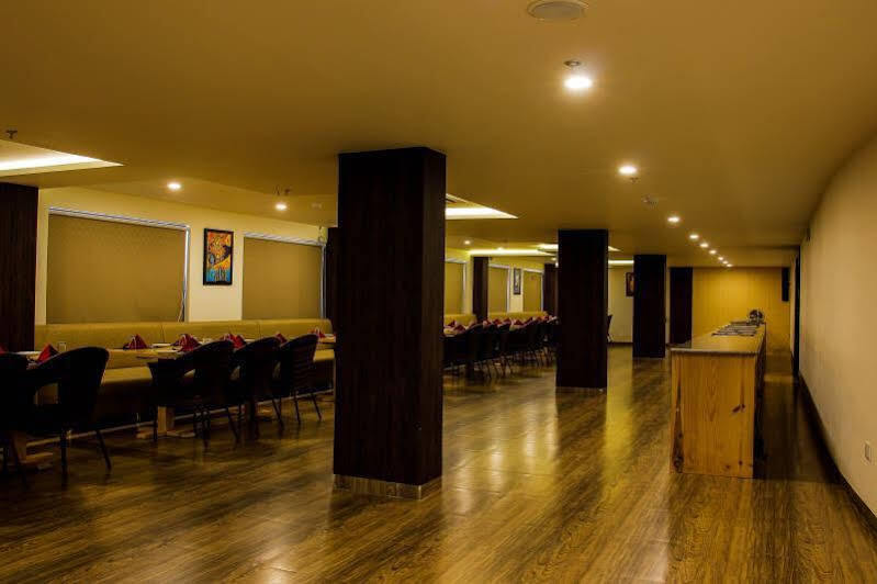 Spectrum Resort, Spa & Residences Udaipur Ngoại thất bức ảnh